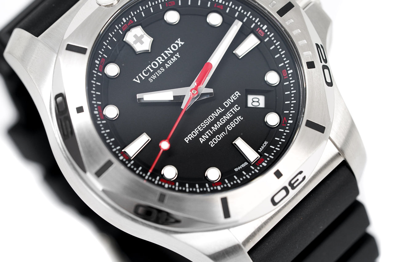 Victorinox Men's Watch I.N.O.X. Professional Diver Black 241733